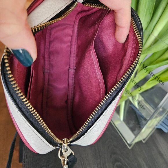 Coach Small Leather Camera Bag in good used condition - Picture 7 of 9